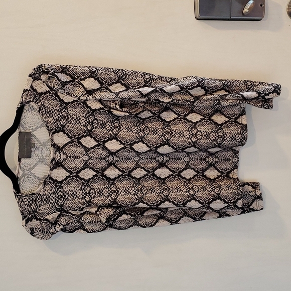Sunday in Brooklyn Ashton Snakeskin Print Long Sleeve Top XS - Picture 5 of 7
